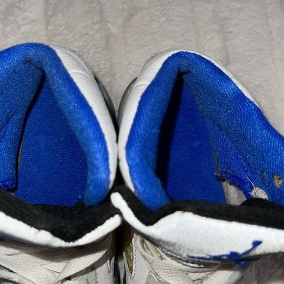 Jordan Retro 5 - Picture 2 of 9